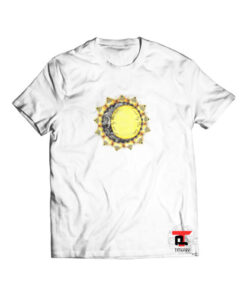love by the moon live by the sun Viral Fashion T-Shirt