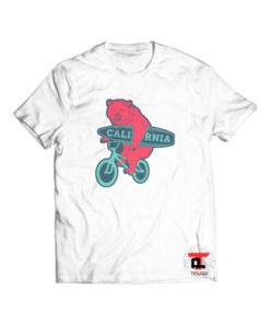 Surfer Bear California Viral Fashion T-Shirt